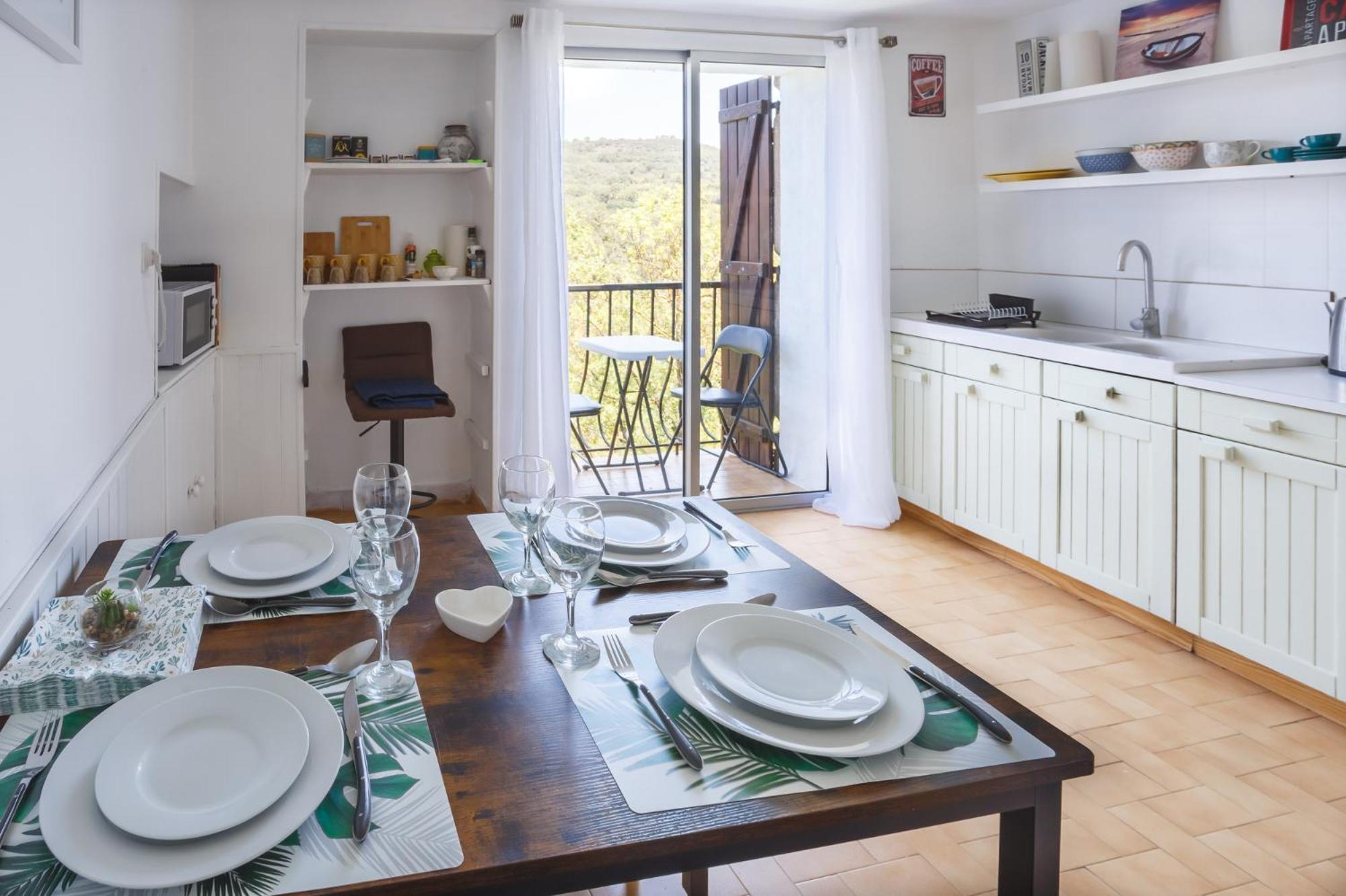Cosy Apartment In Ancient Gabian With River And Vineyard Views Exterior foto